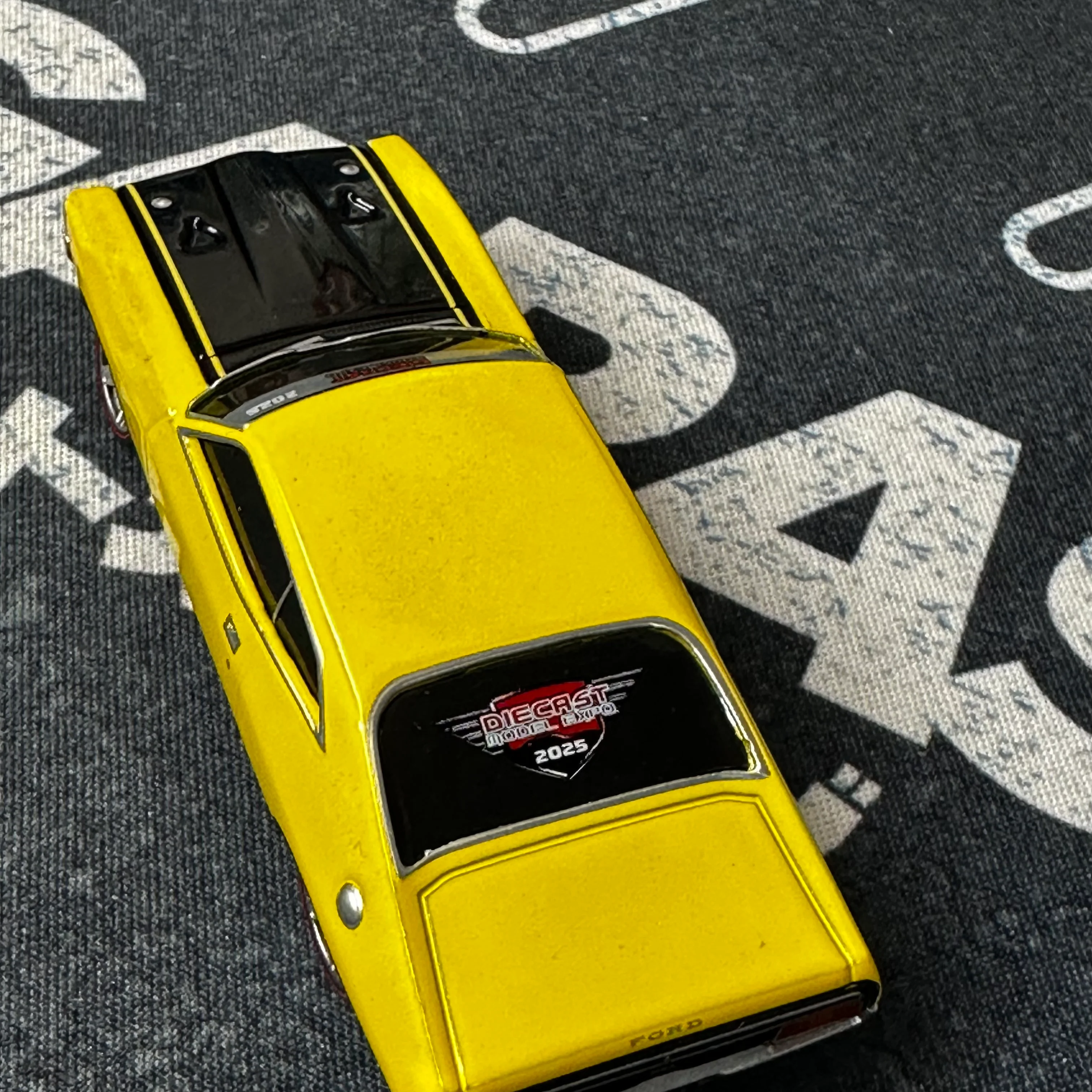 *LOOSE* OZ Wheels 2025 Diecast Model Expo 1972 XA Ford Falcon Coupe GT351 Redbellies - Image 3