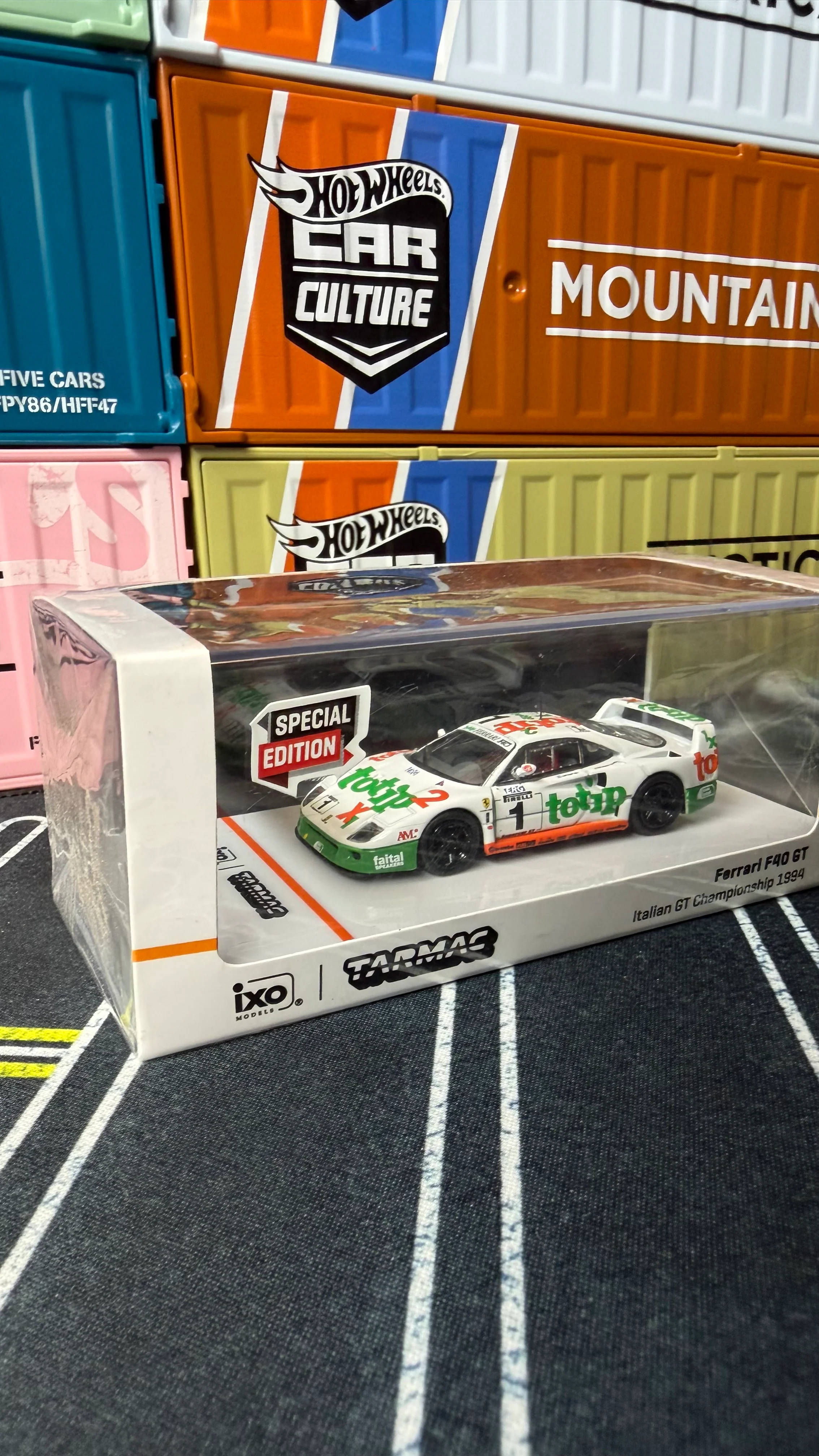 Tarmac Works X Hobby64 1/64 Ferrari F40 GT – Italian GT Chashipmpion1994 #1 – F. D’Amore, O. Larrauri – White – Special Edition - Image 3